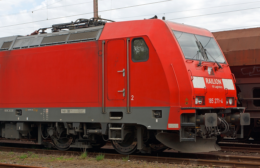 Detail: 185 271-4 der DB Schenker Rail abgestellt am 30.04.2012 in Kreuztal.