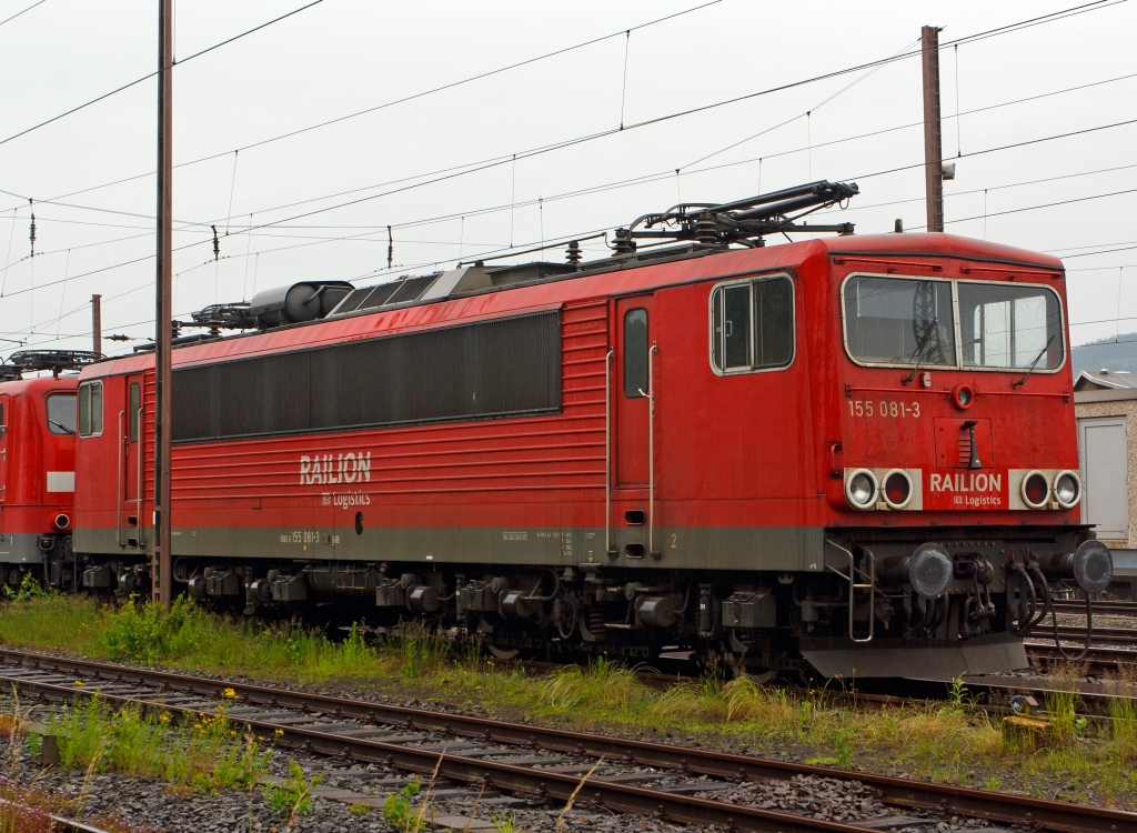 Die 155 081-03der DB Schenker Rail Deutschland AG abgestellt am 24.06.2012 in Kreuztal (Kreis Siegen).