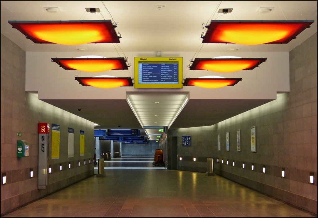 Die neue Unterfhrung im Bahnhof von Luxemburg Stadt ist fertiggestellt und die Bahnsteige knnen nun durch den zustzlichen Eingang erreicht werden. 23.09.2012 (Jeanny)