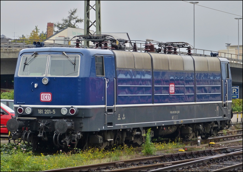 Die schne blaue 181 201-5 war am 12.10.2012 im Hauptbahnhof von Koblenz abgestellt. (Jeanny)