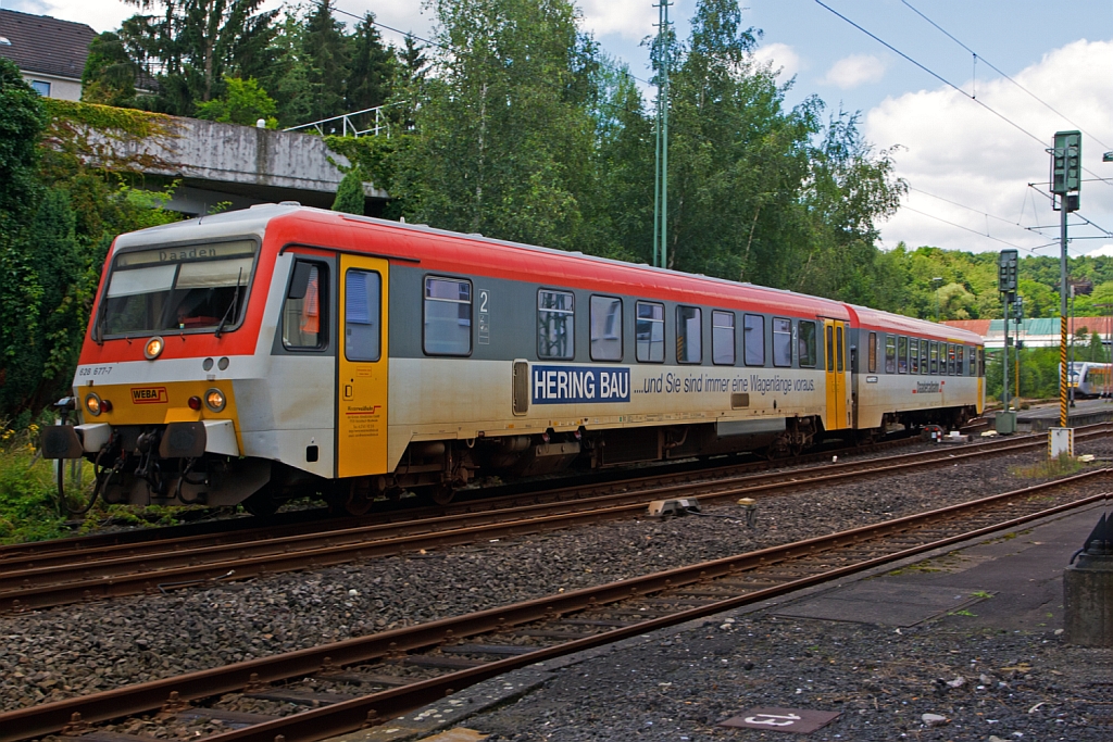 Dieseltriebzug 628 677-7 / 928 677-4 Daadetalbahn der Westerwaldbahn (WEBA) verlsst am 22.07.2012 den Bahnhof Betzdorf/Sieg in Richtung Daaden.