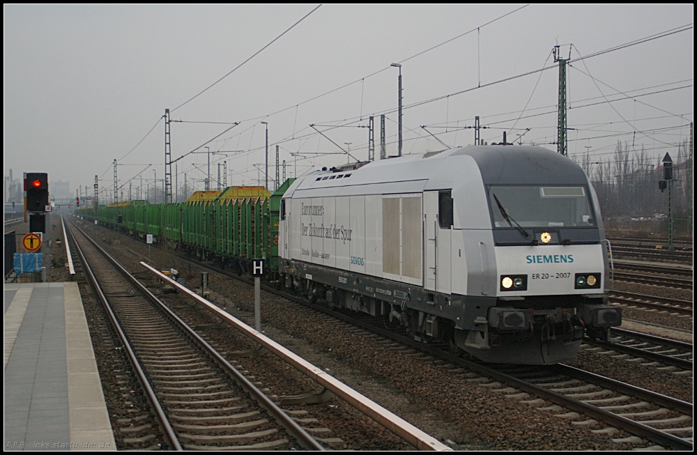 PRESS ER 20-2007  Eurorunner: Der Zukunft auf der Spur / Siemens  mit einem Holzzug (NVR-Nummer: 92 80 1223 081-1 D-DBG, gesehen Berlin Beusselstraße 18.02.2011)
