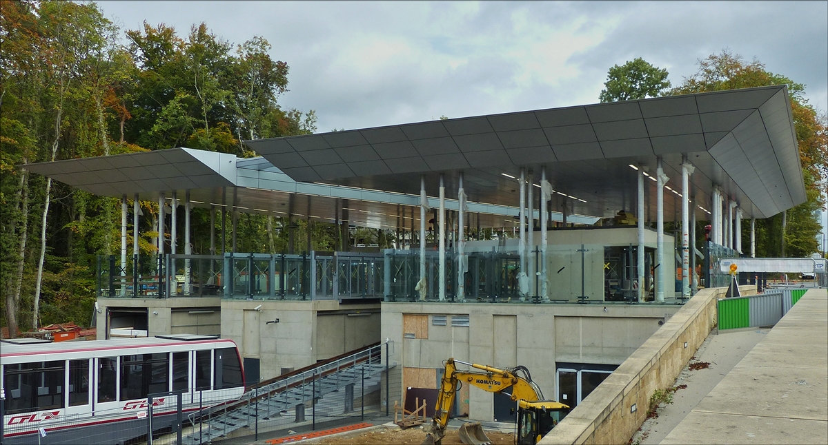 . Der noch im Bau befindliche obere Bahnhof der Standseilbahn Kirchberg-Pfaffenthal (Rote Brücke), aufgenommen am 04.10.2017.  (Jeanny)