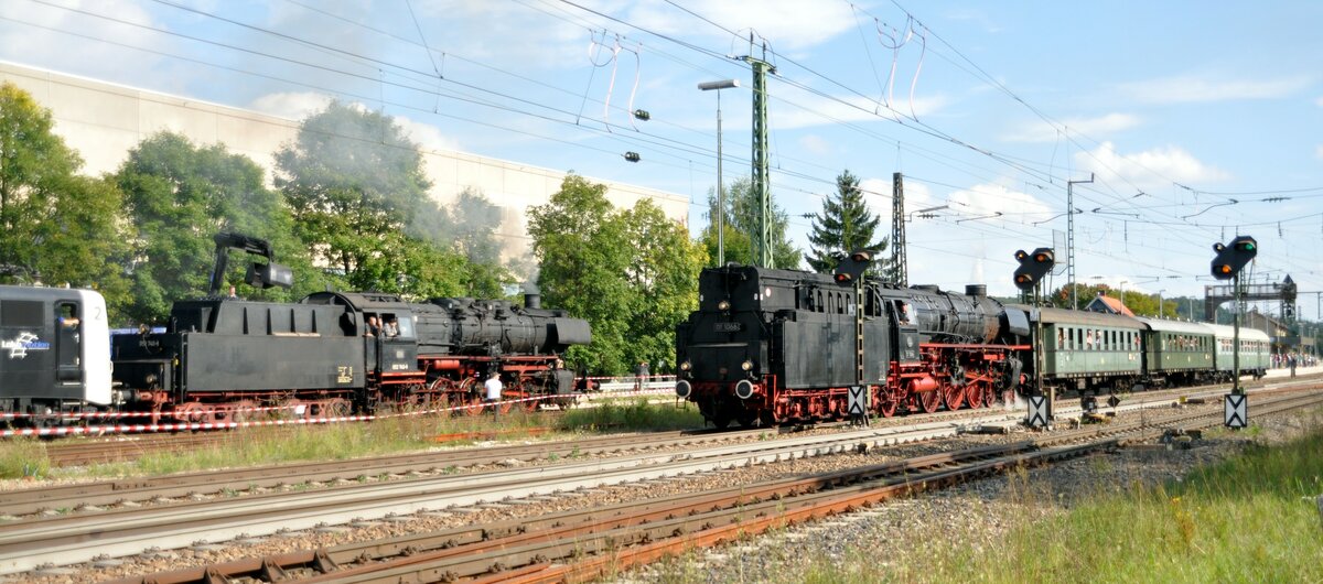 01 1066 und 052 740-8 in Amstetten am 11.09.2010.