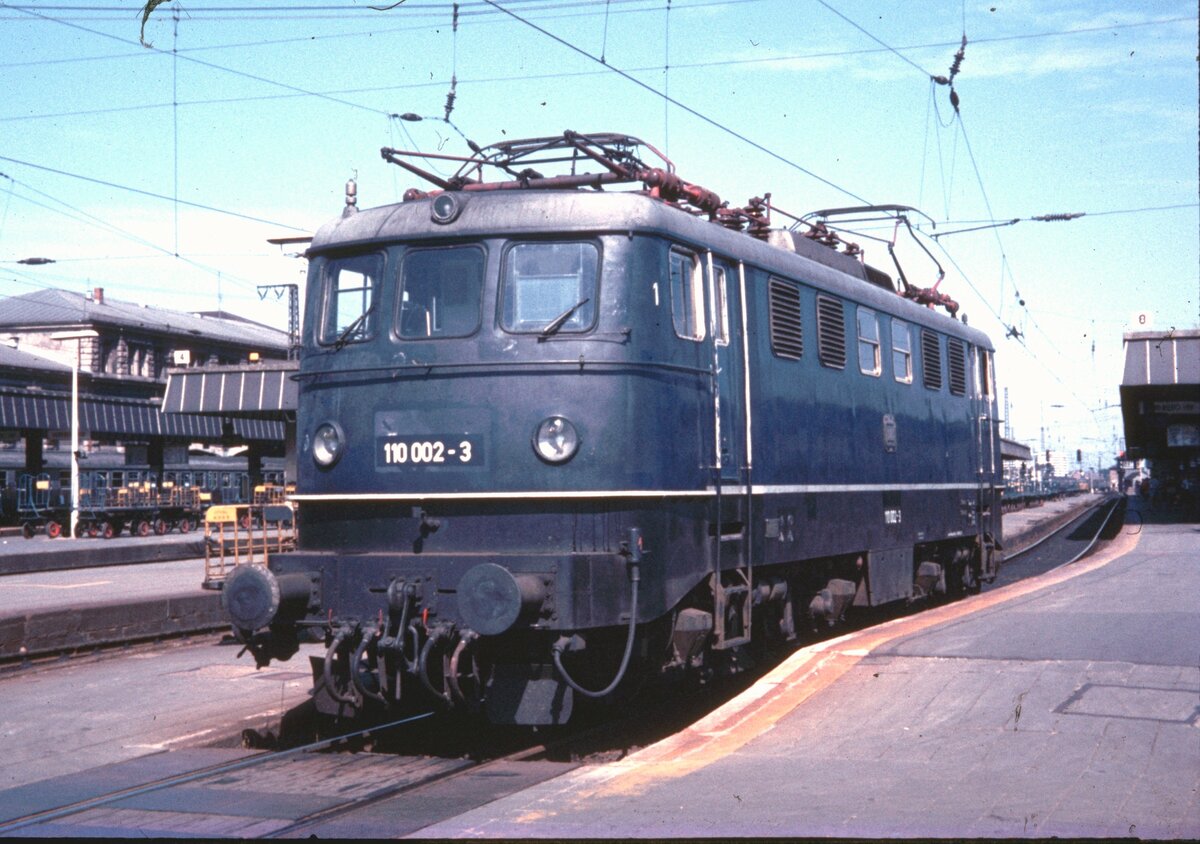 110 002-3 in Nürnberg im Juli 1973.