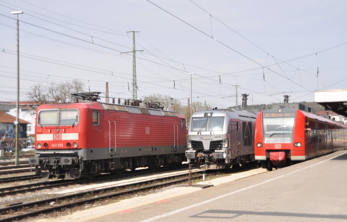 143 555 und 248 057 und 425 307-6 in Ulm am 22.03.2024.