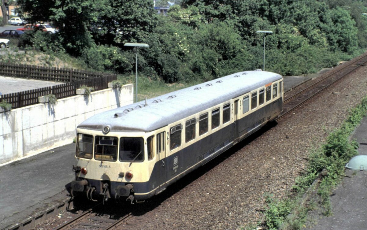 515 105-5 in Salzgitter-Lebenstedt im Juni 1989.