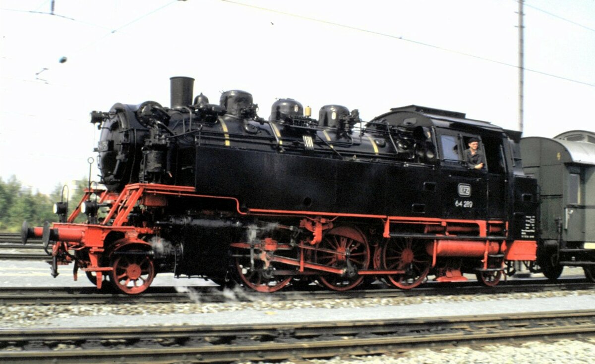 64 289 bei der Jubiläumsparade 150 Jahre Deutsche Eisenbahn in Nürnberg am 14.09.1985.