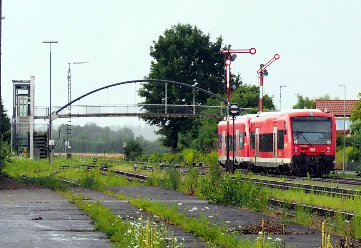 650 107 und 650 004 in Vöhringen am 02.08.2021.