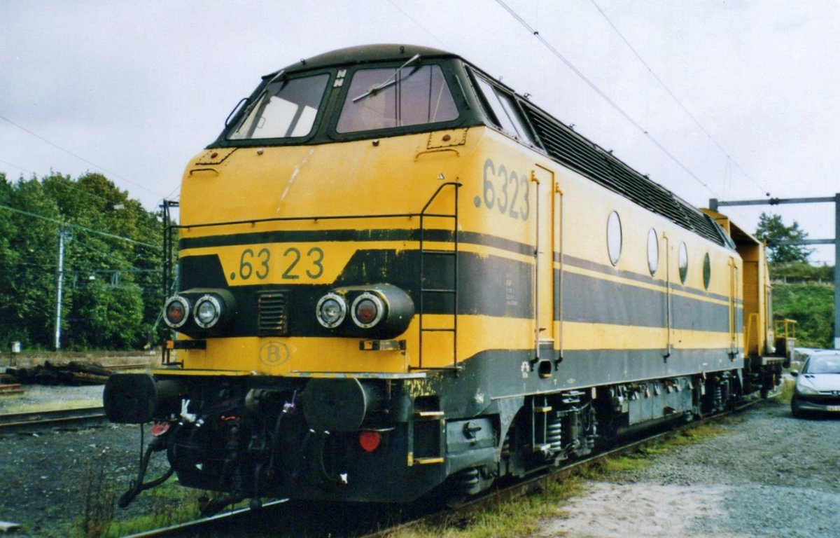 Am 10 September 2004 steht 6323 abgestellt in Saint-Ghislain.