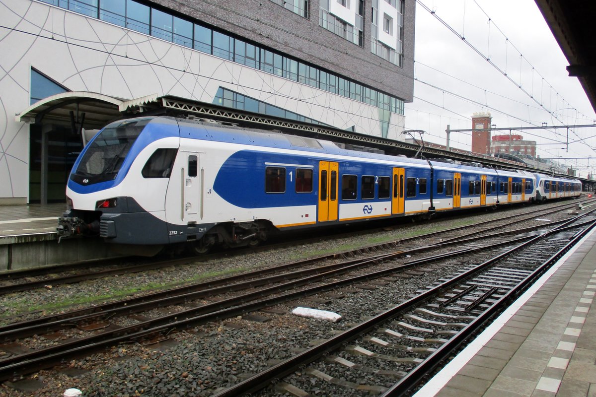 Am 14 Januar 2018 steht NS 2232 in Nijmegen. 