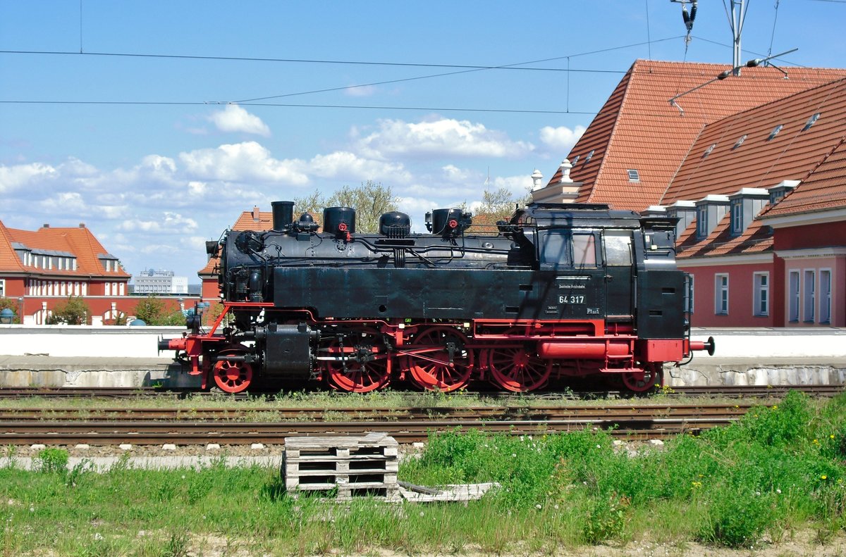 Am 6 Mai 2013 steht 64 317 in FRankfurt am Oder. 