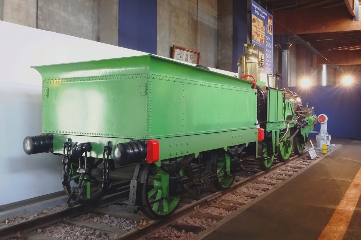 Auch der 1844 gebauter Buddicom No.33 Saint-Pierre hat ein Refugium ins Cit du Train in Mulhouse gefunden und wurde dort am 30 Mai 2019 fotografiert. 