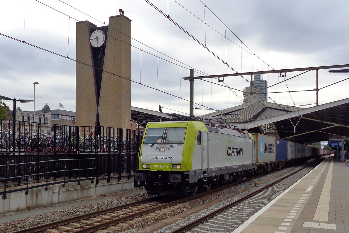 Captrain 186 155 durchfahrt Tilburg am 29 Juli 2018. 