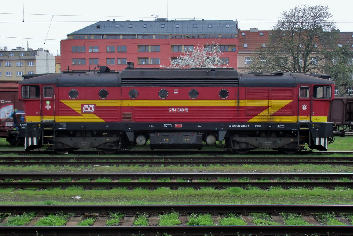 CD 754 049 ruht sich am 6 April 2017 in Praha-Vrsovice.