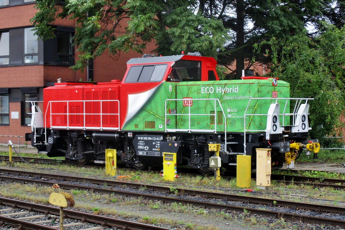 DB Hybridlok 1002 004 lauft am 14 September 2017 um in Nürnberg Hbf.
