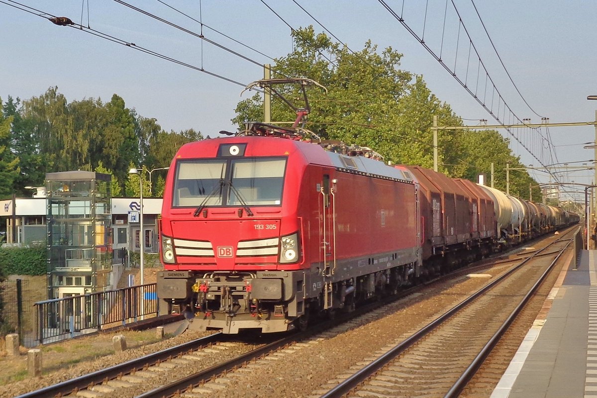 DBC 193 305 durchfahrt am 18 Juli 2018 Tilburg-Universteit.
