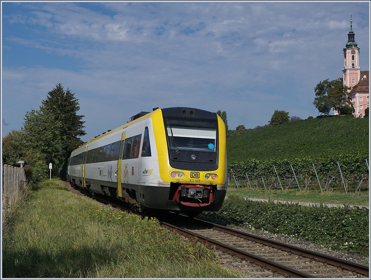 Der DB 612 607 und ein weitert als RE von Laupheim West nach Basel Bad Bf bei Birnau Maurach.
18. Sept. 2018