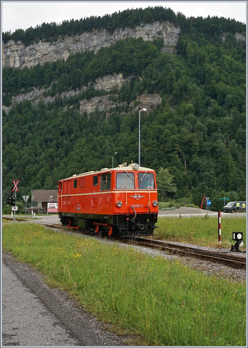 Die ÖBB 2095.13 der BWB beim Manöver in Schwarzenberg.
9. Juli 2017