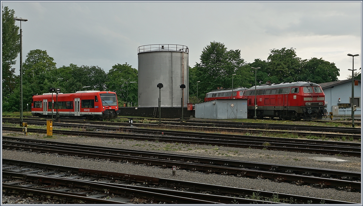 Ein Vt 650 und zweei V 218 warteten in Lindau auf ihre nächsten Einsätze.
10. Juli 2017