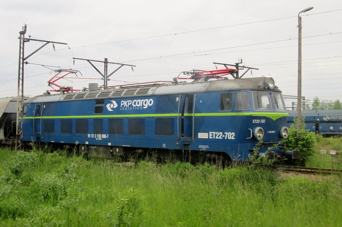 ET22-702 steht am 28 Mai 2015 in Zebrzydowice.