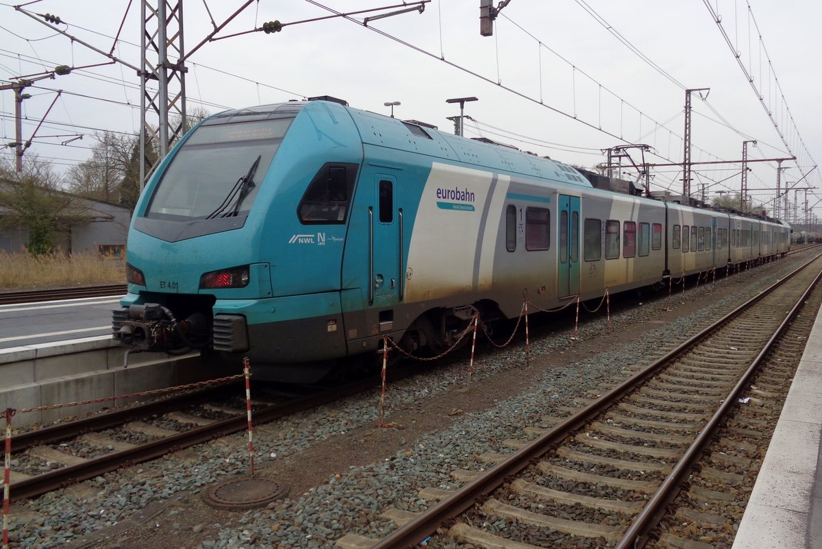 ET4-001 der Eurobahn ended ausserplanmässig deren Fahrt nach Hengelo schon in Bad Bentheim am 9 April 2018. Leider istdies der Praxis bei Eurobahn auf die relation Hengelo--Bielefeld. 