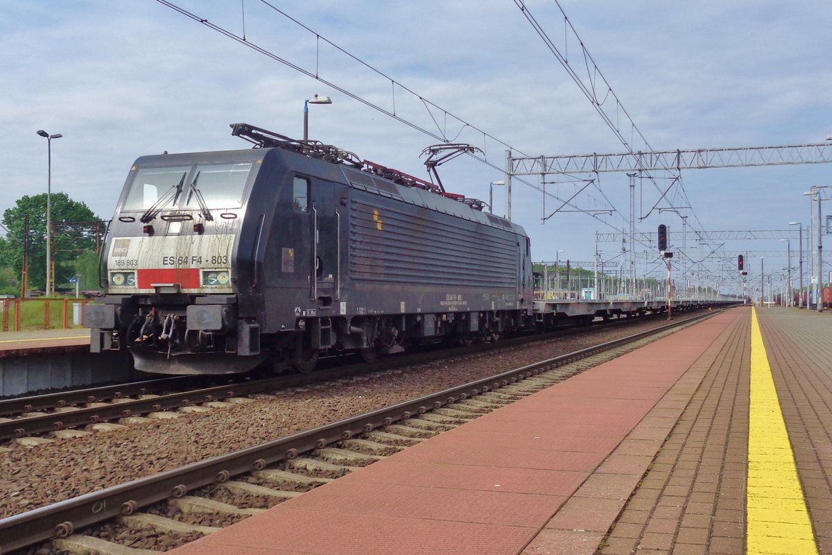 F4-803 steht am 3 Mai 2018 in Rzepin. 
