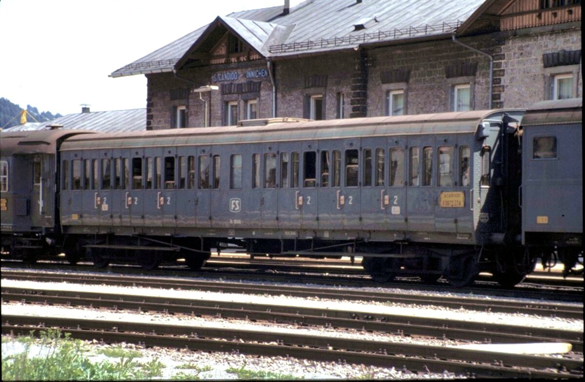 FS Abteilwagen 2.Klasse in Innichen am 30.07.1982.