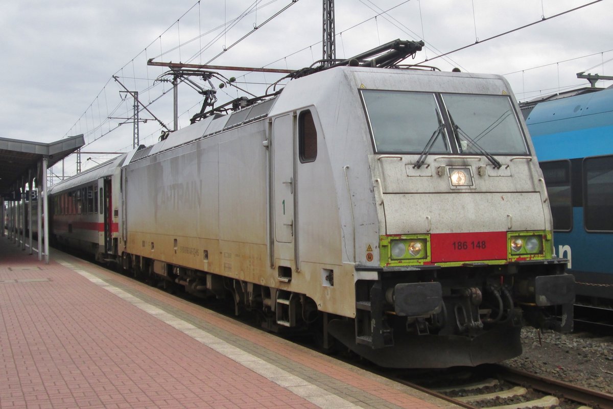 IC-Berlijn mit 186 148 ist am 27 April 2015 in Bad bentheim eingetroffen.