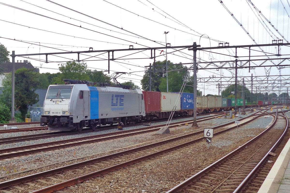 LTE 186 300 durchfahrt Dordrecht am 19 Juli 2018.
