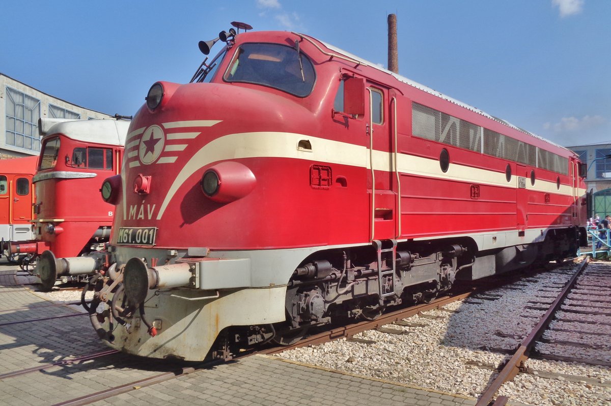 M61-001 hat am 8 September 2018 die Nase vorn ins Budapester Eisenbahnmuseum.