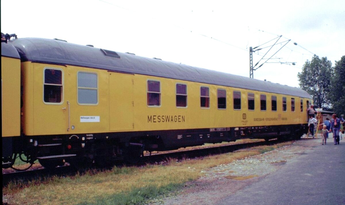 Messwagen Versuchsanstalt München am 27.06.1982.