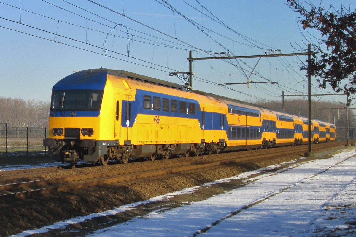 NS 7645 durchfahrt Alverna am 19 Jänner 2017.