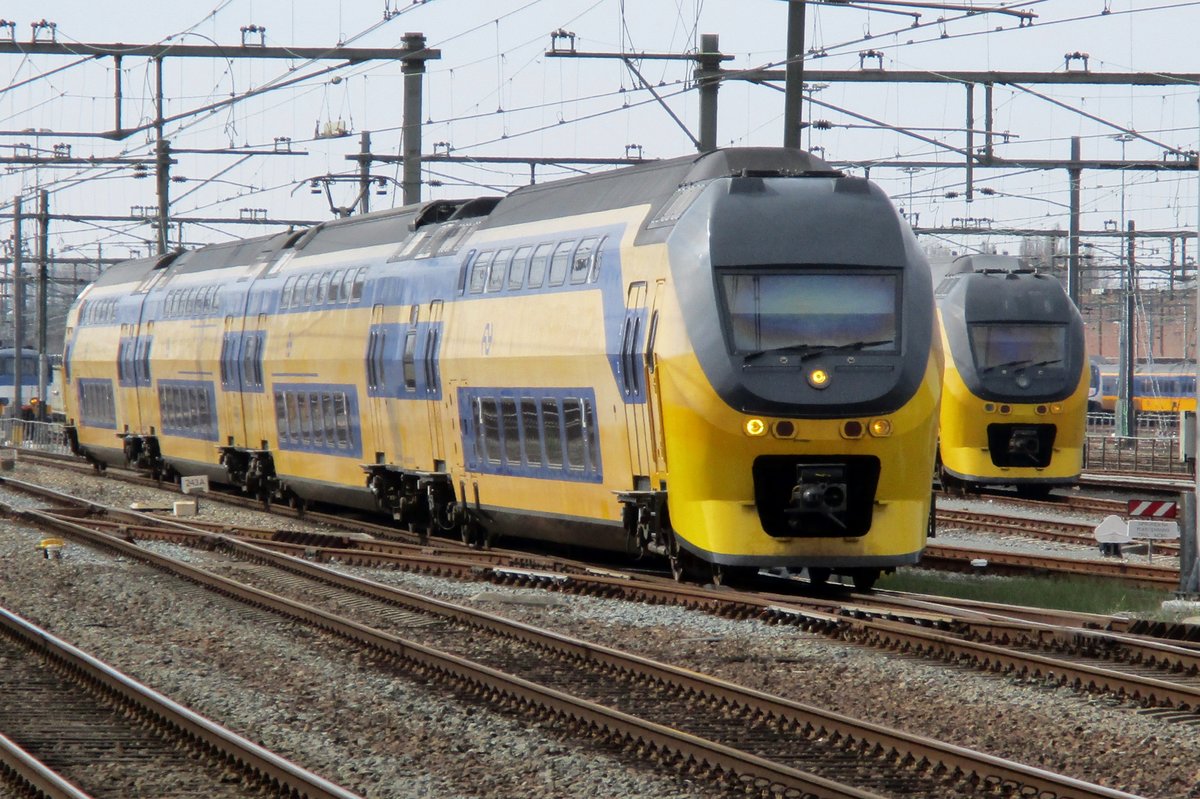 NS 9506 treft am 26 März 2017 in Rotterdam ein.