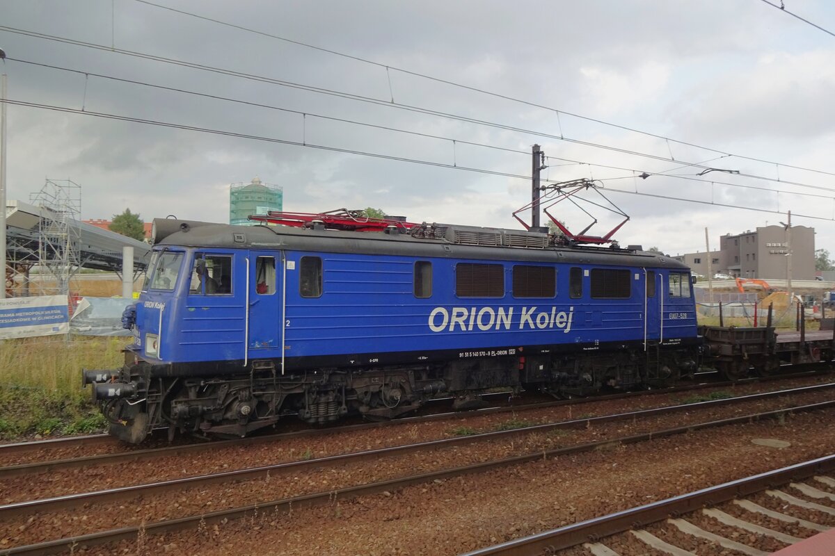 ORION Kolej EU07-528 durchfahrt am 23 Augustus 2021 Gliwice.