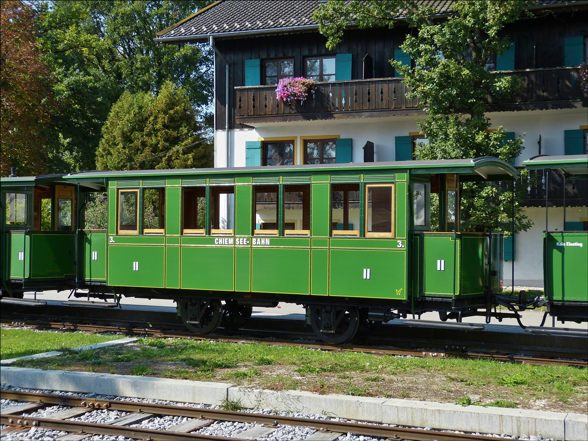Personenwagen Nr.3 der Chiemseebahn, aufgenommen am 16.09.2018. 