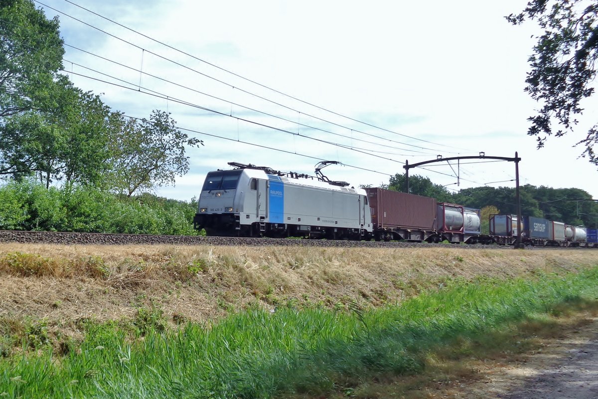 Railpool 186 426 durchfahrt am 27 Juli 2018 Tilburg Oude warande.