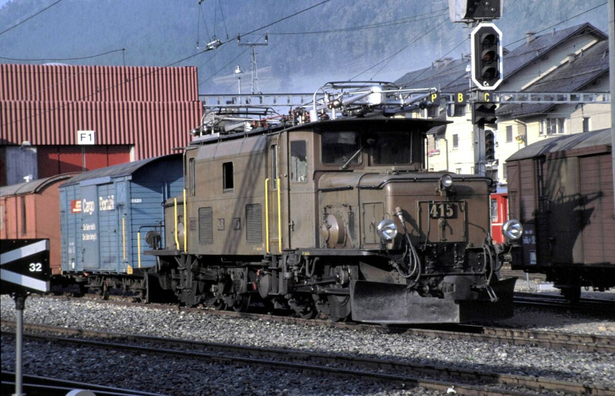 RhB Ge 6/6 I Nr.415 in Samedan im August 1990.