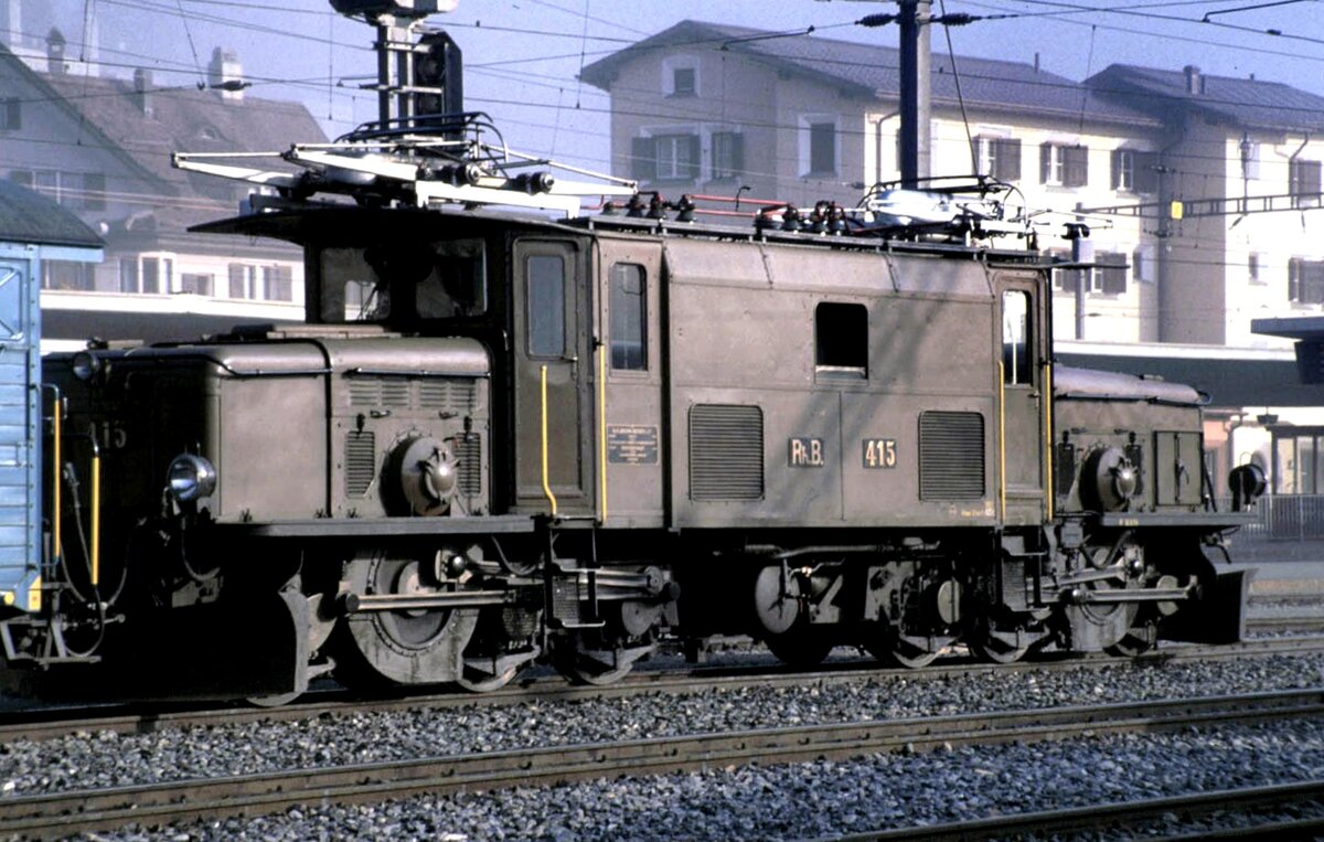 RhB Ge 6/6 I Nr.415 in Samedan im August 1990.