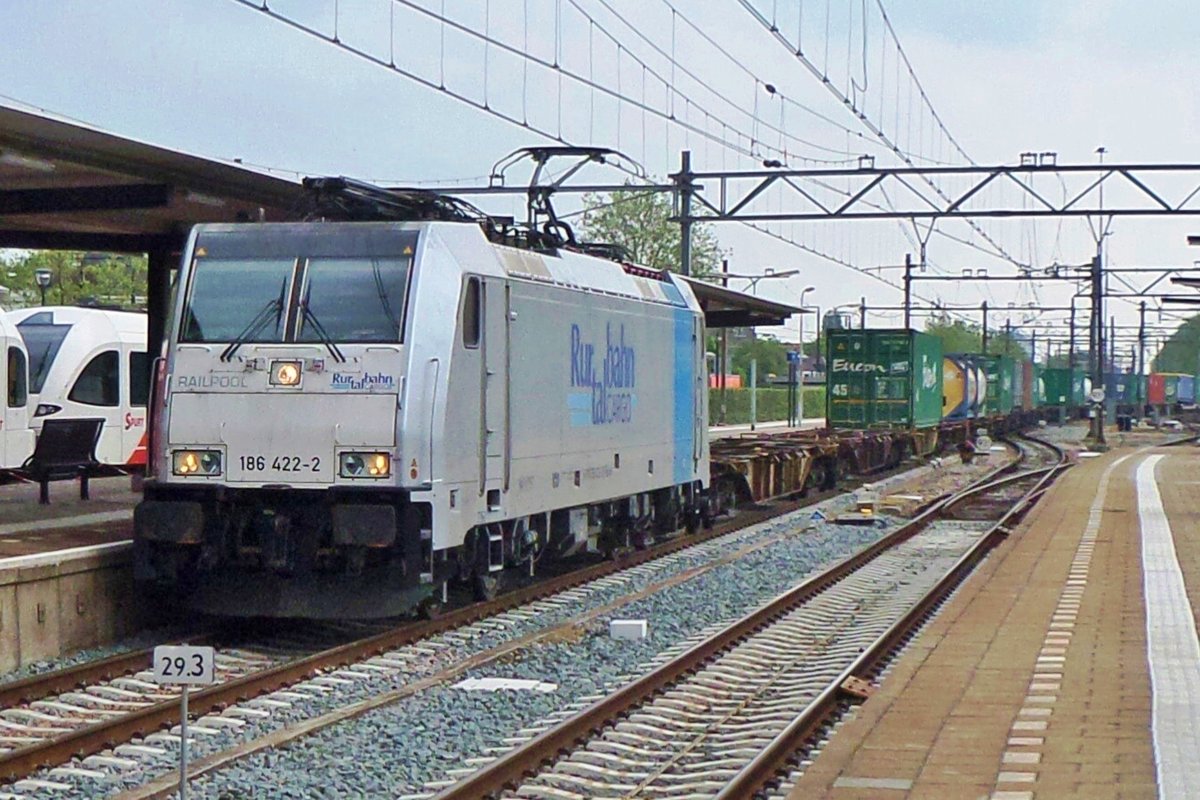 RTB 186 422 durchfahrt am 16 Juli 2016 Dordrecht Centraal.