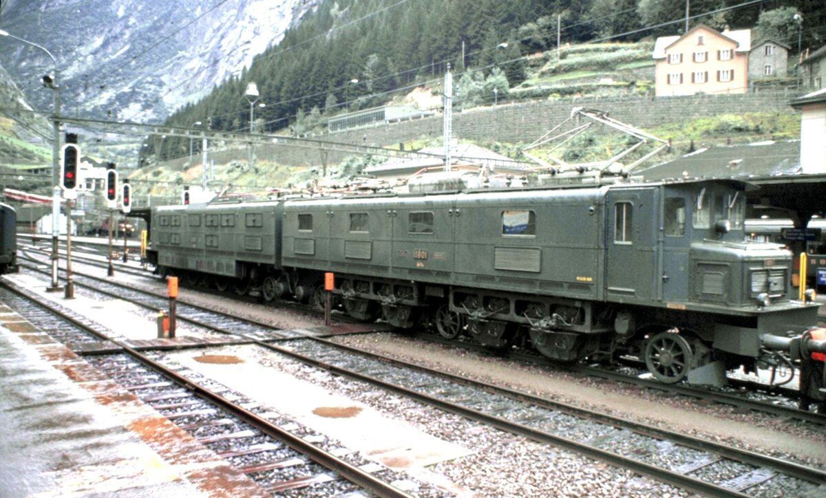 SBB Ae 8/14 Nr.11 801 beim Jubiläum 100 Jahre Gotthardbahn in Göschenen am 22.09.1981.