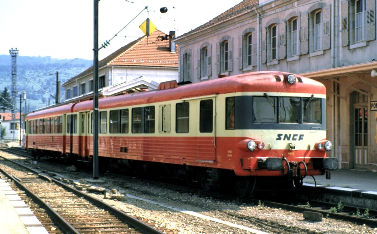 SNCF X 4685 in Pontarlier am 19.08.1981.