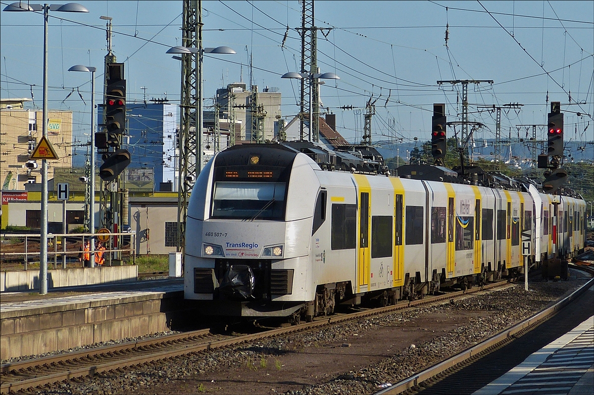 Triebzug 460 507-7 (Borkenkäfer), fährt am 14.09.2019 in den Bahnhof von Koblenz ein. (Hans) 