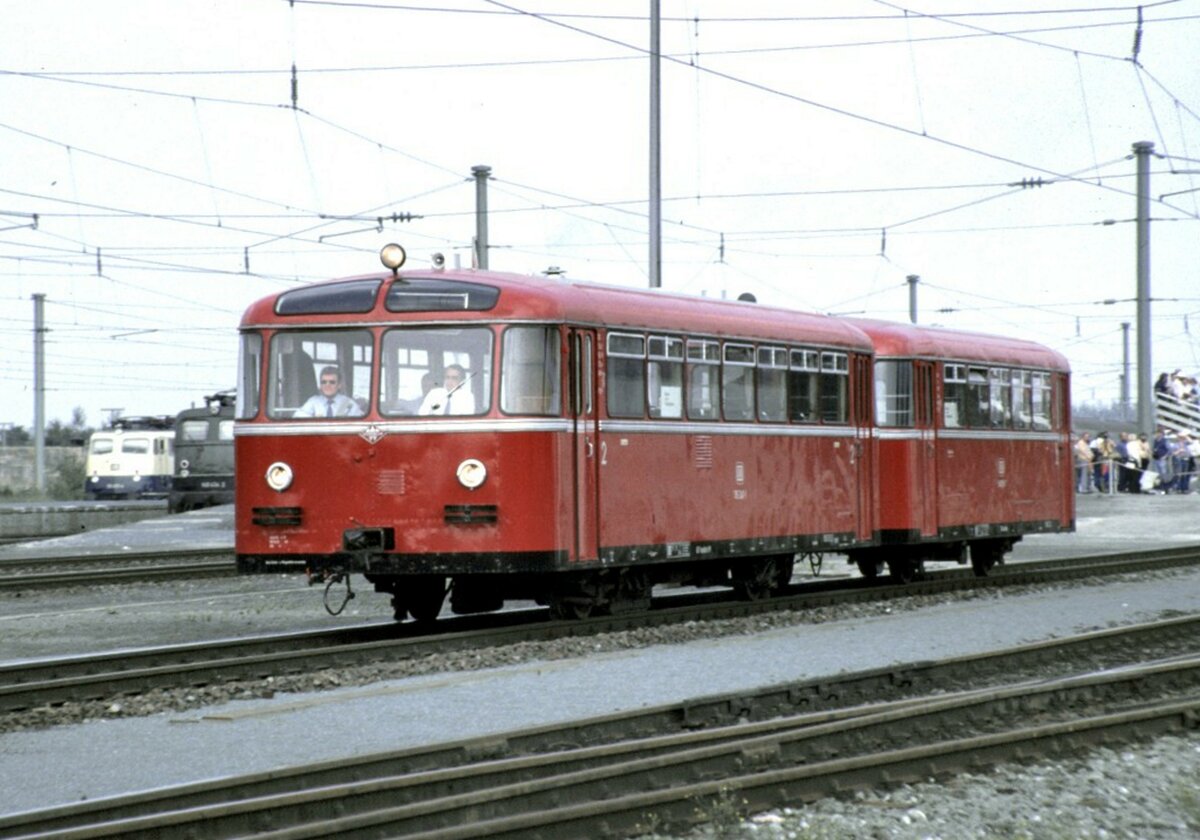VT 95 bei der Parade zum Jubiläum 150 Jahre Deutsche Eisenbahn in Nürnberg am 14.09.1985.