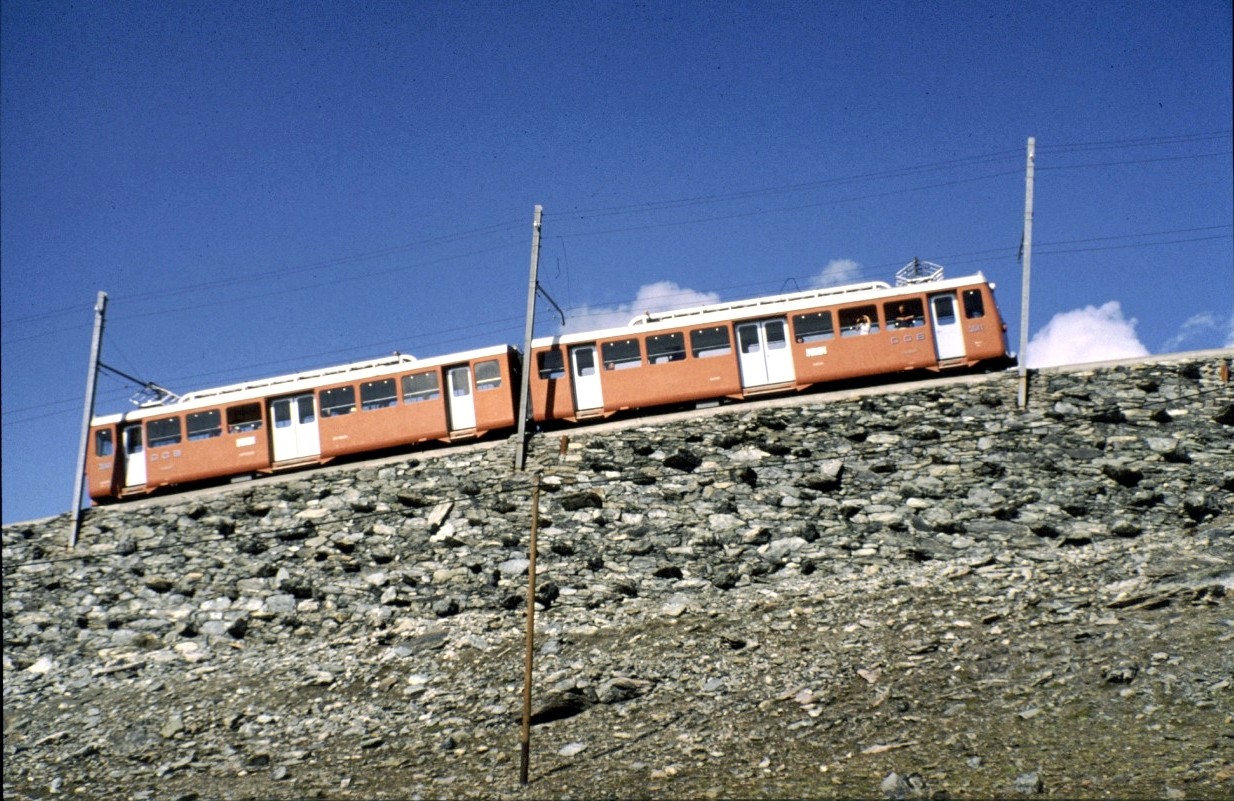 GGB Bhe 4/8 Nr.3041 auf der Gornergratbahn am 22.08.1979.
