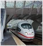 Mit etwas Versptung (11 min.) brachte uns der ICE 3M - DB 406 010-9 / 510-8 - Tz4610  Frankfurt am Main  als ICE 18 (Frankfurt/Main Hbf - Bruxelles Midi) am 23.11.2013 zum Bahnhof Lige Guillemins.