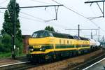 srie-62-63/698276/doppeltraktion-mit-6223-fuer-ein-gaskesselwagenzug Doppeltraktion mit 6223 für ein Gaskesselwagenzug durch Antwerpen-Dam am 16 Mai 2002.