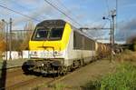 Serie 13/570894/oelzug-mit-1323-durcheilt-antwerpen-noorderdokken-am Ölzug mit 1323 durcheilt Antwerpen-Noorderdokken am 19 November 2016.