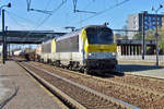 Serie 13/679897/am-23-m225rz-2011-doennert-1303 Am 23 Márz 2011 dönnert 1303 durch Antwerpen-Norderdokken.