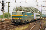 Serie 16/697982/am-13-april-2001-treft-nmbs Am 13 April 2001 treft NMBS 1606 mit ein Int.nach Oostende in Köln Hbf ein.